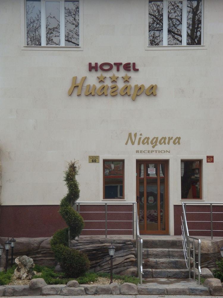 Family Hotel Niagara Варна Экстерьер фото